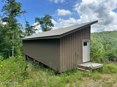 Beautiful 5.42 acres with gorgeous views overlooking the East - photo 8