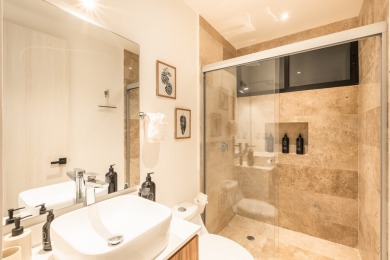 Welcome to this beautifully designed 2-bedroom, 2-bathroom condo - photo 21