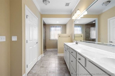 NOW OFFERING a 3/2/1 buydown at closing, for a qualified Owner