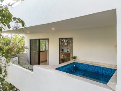 Welcome to this beautifully designed 2-bedroom, 2-bathroom condo - photo 27