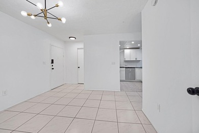 Welcome to this thoughtfully renovated, one-bedroom - photo 9