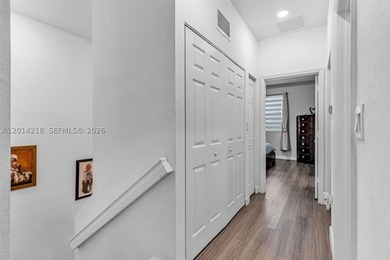 Discover modern living in this stylish 3-bedroom, 2.5-bathroom - photo 11