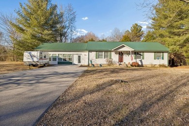 Center Hill Lake Home For Sale in Sparta Tennessee