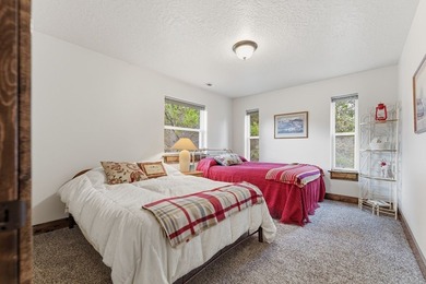 Mountain retreat with space, flexibility, and investment - photo 22