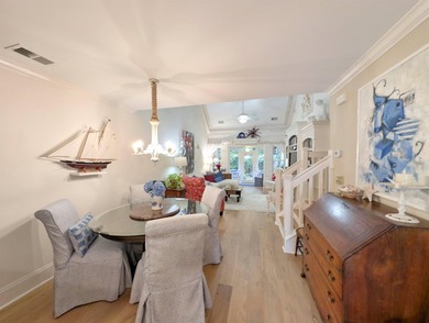 Well maintained and updated 3 bedroom, 3 1/2 bathroom with a - photo 23
