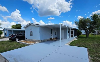 Welcome to this charming and move-in ready 2-bedroom, 1-bathroom - photo 1