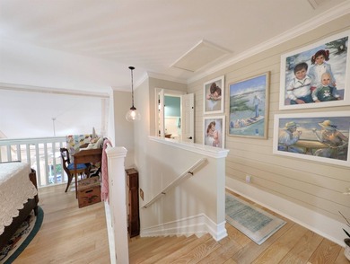 Well maintained and updated 3 bedroom, 3 1/2 bathroom with a - photo 33