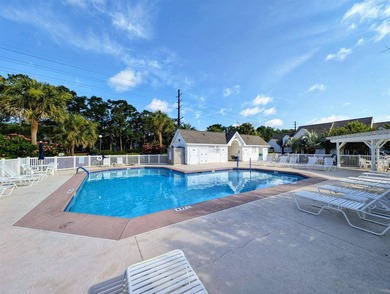 Well maintained and updated 3 bedroom, 3 1/2 bathroom with a - photo 53