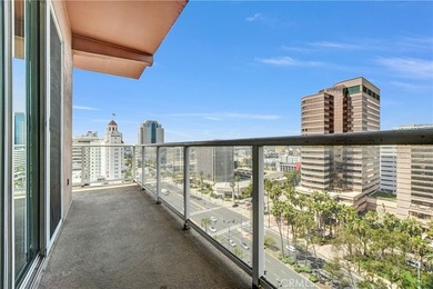 Welcome to the Aqua Towers, where luxury living meets - photo 3
