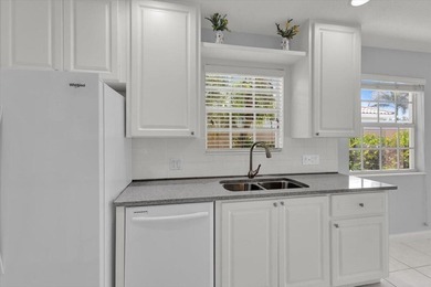 Beautiful Capri model in The Lakes at Tradition. Immaculate - photo 6