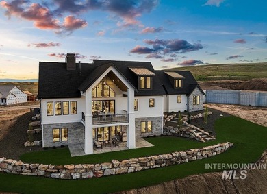 Experience modern mountain luxury in this custom 2026 Parade - photo 38