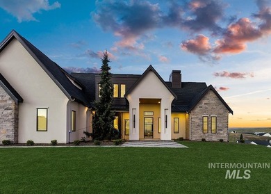 Experience modern mountain luxury in this custom 2026 Parade - photo 40