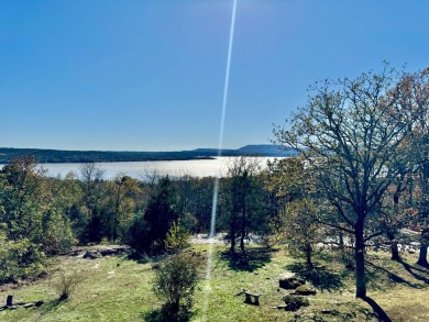 Lake Home Sale Pending in Russellville, Arkansas