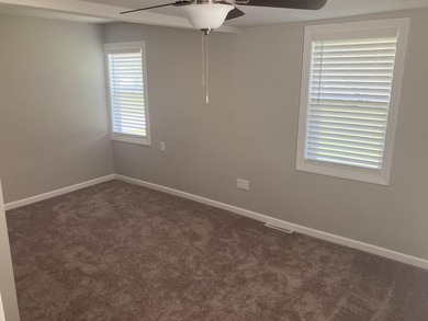 Great home for a first-time buyer or investor, conveniently - photo 9