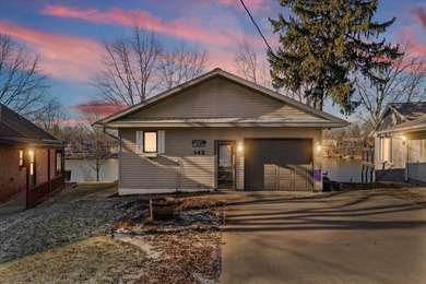 Bayles Lake Home For Sale in Loda Illinois