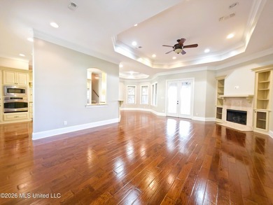Stunning Custom-Built Home with Attached MIL (Mother-In-Law) - photo 12