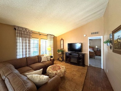Welcome Home in THE LAKES AT HEMET WEST 55 plus Beautiful 2Br - photo 5