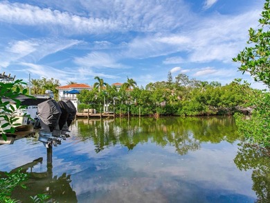 Prime Waterfront Lot for Sale at 5001 S Shore Circle, Tampa, FL - photo 19