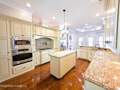Stunning Custom-Built Home with Attached MIL (Mother-In-Law) - photo 19