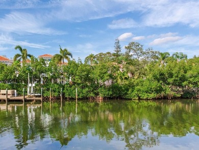 Prime Waterfront Lot for Sale at 5001 S Shore Circle, Tampa, FL - photo 20