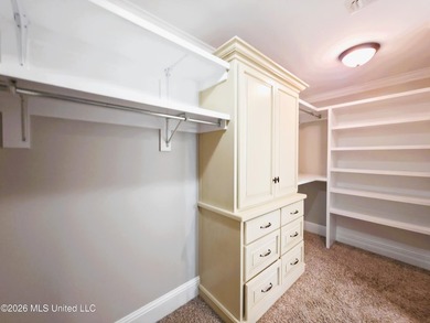 Stunning Custom-Built Home with Attached MIL (Mother-In-Law) - photo 29