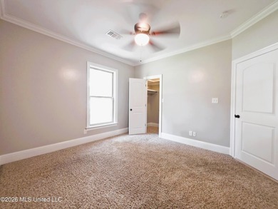 Stunning Custom-Built Home with Attached MIL (Mother-In-Law) - photo 31