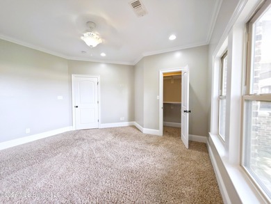 Stunning Custom-Built Home with Attached MIL (Mother-In-Law) - photo 32