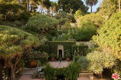 (private lake, pond, coastal) Home For Sale in Los Angeles California