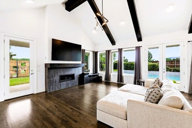 Walk inside one of Allens rarest elegance in a custom Southgate - photo 4