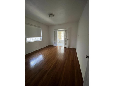Welcome to this charming single-story residence in Brickell - photo 4