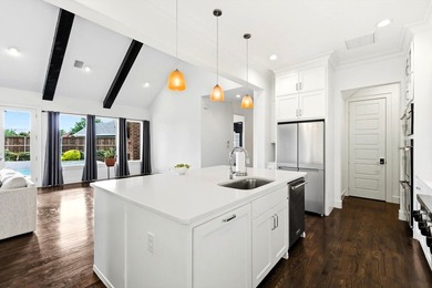 Walk inside one of Allens rarest elegance in a custom Southgate - photo 8