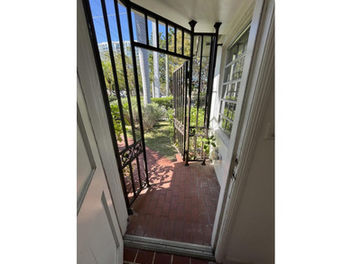 Welcome to this charming single-story residence in Brickell - photo 9