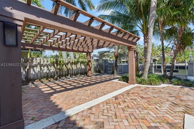 Priced to sell! Custom 4 BR/4.5 BA waterfront residence with - photo 31