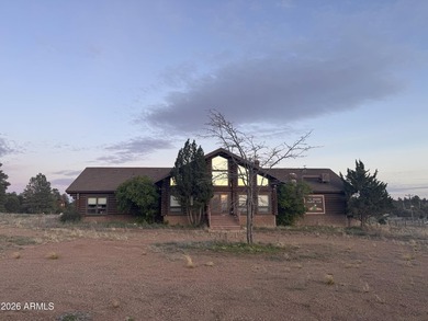 MHG Commercial is pleased to present a rare and compelling - photo 4