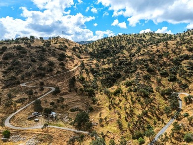 Rare opportunity to own 46.73 acres overlooking Lake Kaweah with - photo 4