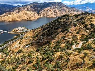 Rare opportunity to own 46.73 acres overlooking Lake Kaweah with - photo 5