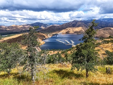 Rare opportunity to own 46.73 acres overlooking Lake Kaweah with - photo 10