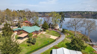 Owner has to sell price reduced $60,000.00. Stunning Lakefront - photo 14