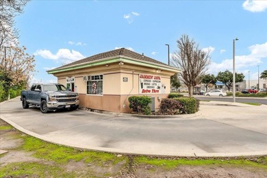 Drive-Thru Coffee...Jammin Java. Sale Includes Business and Real - photo 7