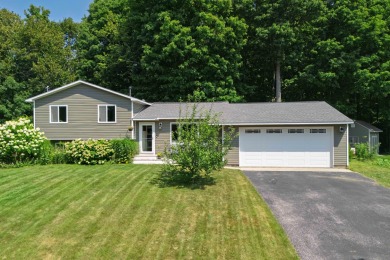 Lake Home Sale Pending in Suttons Bay, Michigan