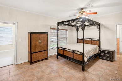 Owner has to sell price reduced $60,000.00. Stunning Lakefront - photo 33