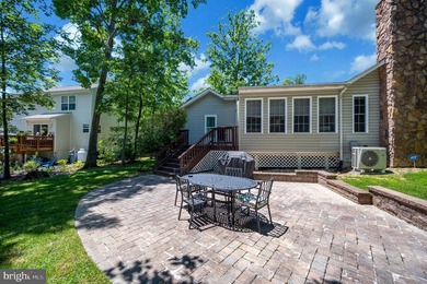 Welcome to 124 Republic Avenue in Lake of the Woods. Discover - photo 38