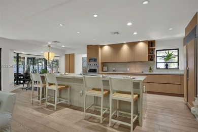 Set on one of Hollywood's most beautiful tree-lined streets in - photo 9