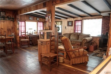 DEEDED LAKE RIGHTS ON THE FULTON CHAIN Discover the charm of - photo 11