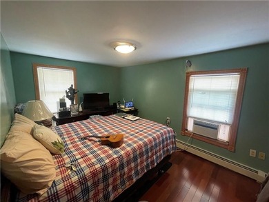 Beautifully renovated Colonial located in a desirable Riverside - photo 13