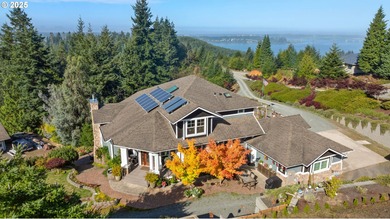 Coos Bay Home For Sale in Northbend Oregon