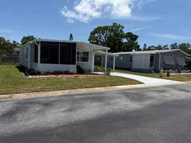 Move-In Ready 2BR/2BA Home with Major Updates in Saralake - photo 1