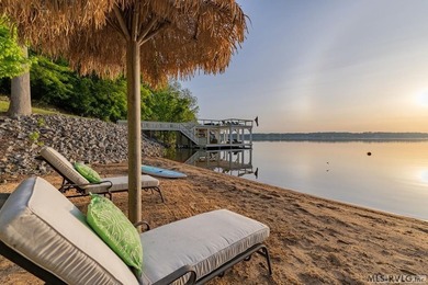 You don't come to Lake Gaston for ordinary-you come for - photo 1