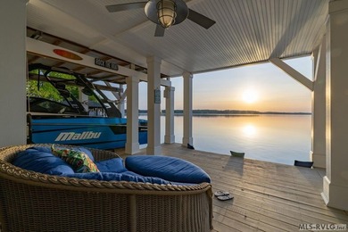 You don't come to Lake Gaston for ordinary-you come for - photo 9