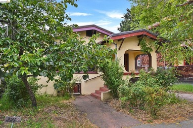 Located in the heart of South Berkeley, this property presents - photo 3